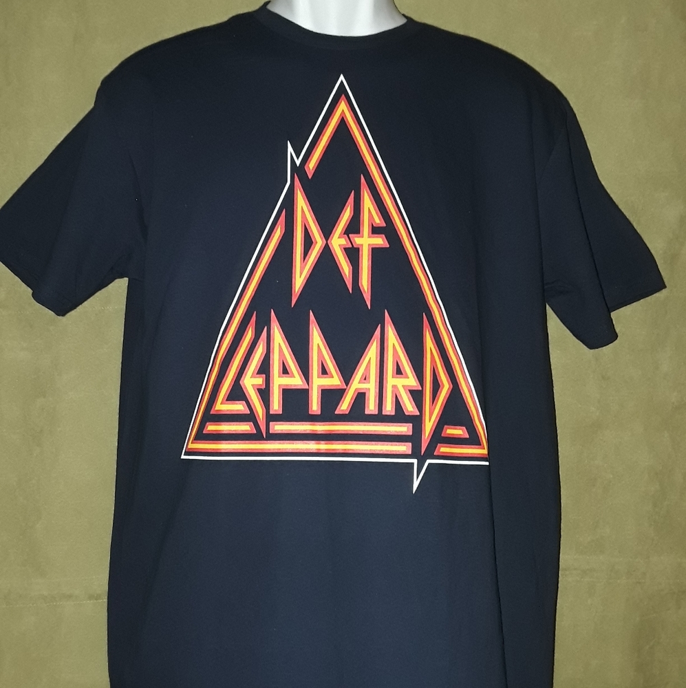 New "Def Leopard" Short Sleeve Tour T-Shirt (L)